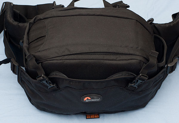 Black Lowepro Inverse 200 AW Photo Beltpack for reflex 