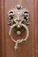 Knocker